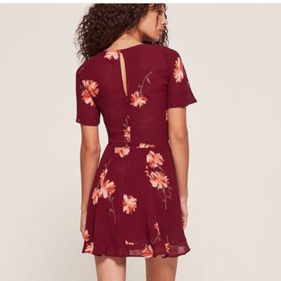 REFORMATION Gabriella Short Sleeve V-Neck Mini Dress size 0/XS - Picture 3 of 5